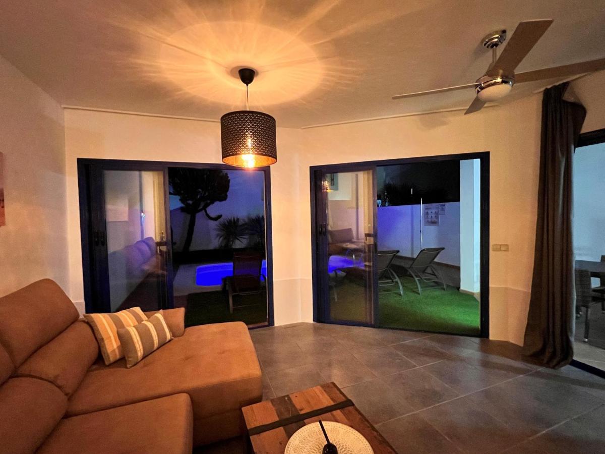 Luxury 3-Bedroom Villa With Heated Private Pool - In Marina Rubicon, Playa Blanca, Lanzarote ภายนอก รูปภาพ