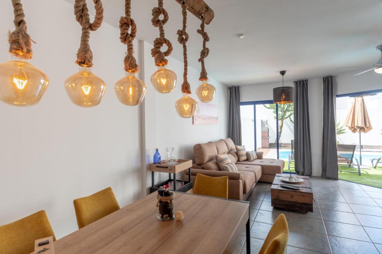 Luxury 3-Bedroom Villa With Heated Private Pool - In Marina Rubicon, Playa Blanca, Lanzarote ภายนอก รูปภาพ